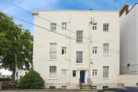 7, Blenheim House Evesham Road, Cheltenham, GL52 2AA