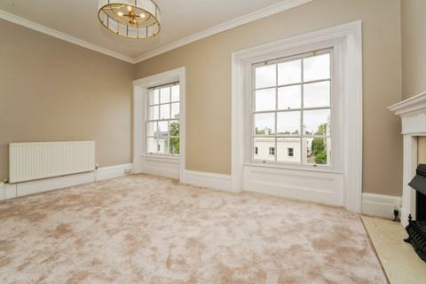 7, Blenheim House Evesham Road, Cheltenham, GL52 2AA