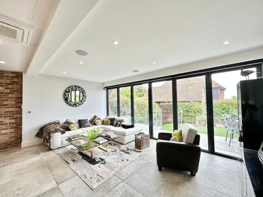 Open-plan Kitchen/Living/Dining Room