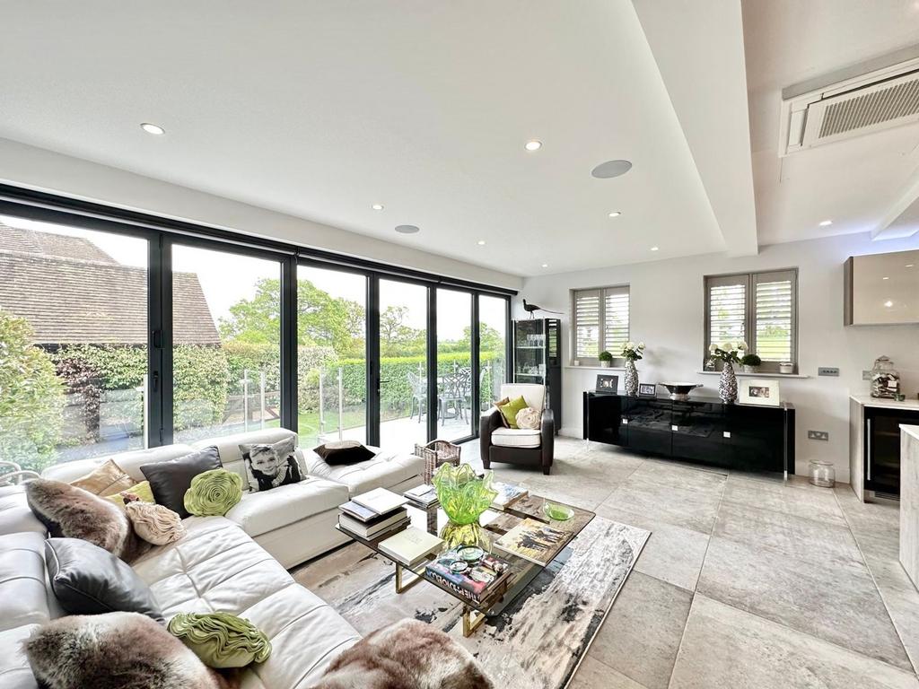 Open-plan Kitchen/Living/Dining Room