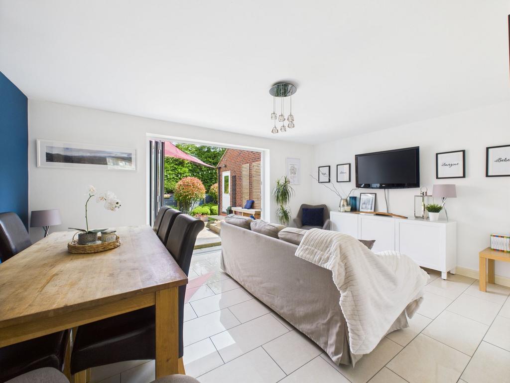 Sitting/Dining Room
