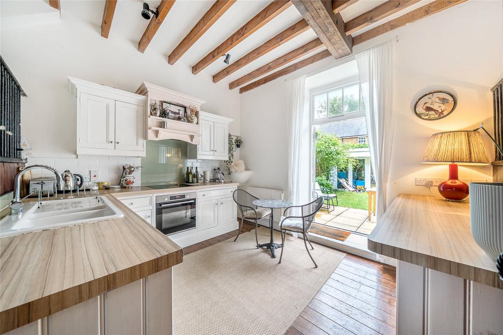 Kitchen/Breakfast