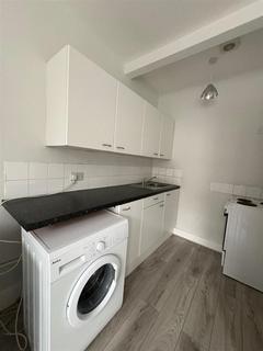 1 bedroom flat to rent, Clarence Road, London