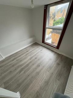 1 bedroom flat to rent, Clarence Road, London