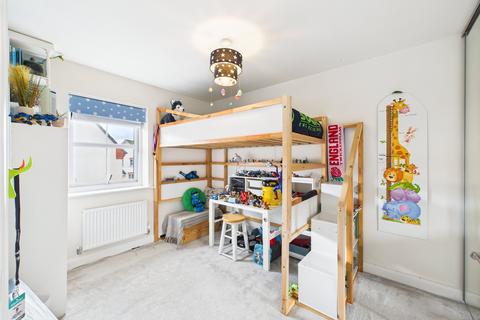 78 Brambling Way, Hardwicke, Gloucester, GL2 4DS
