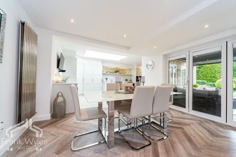 undefined, Regent Avenue, Lytham St. Annes, Lancashire