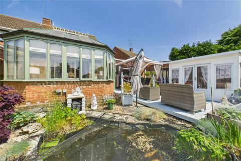 11 Barnfield Close, Northampton, NN2 8AW
