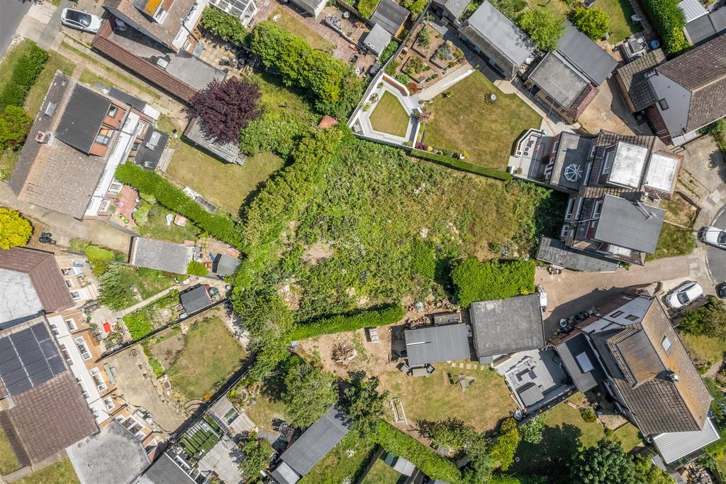 3 Merston Close-16.jpg