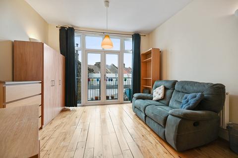3a Steele Road, London, E11 3JB