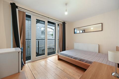 3a Steele Road, London, E11 3JB
