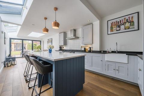 58 Willoughby Road, Kingston Upon Thames, KT2 6LJ
