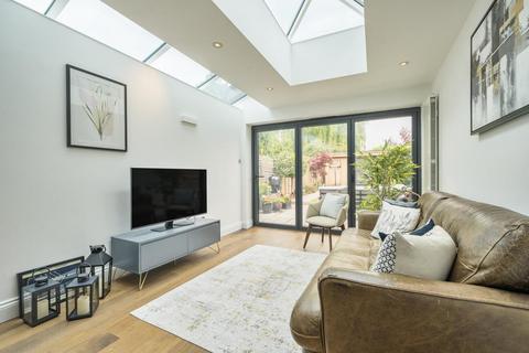 58 Willoughby Road, Kingston Upon Thames, KT2 6LJ