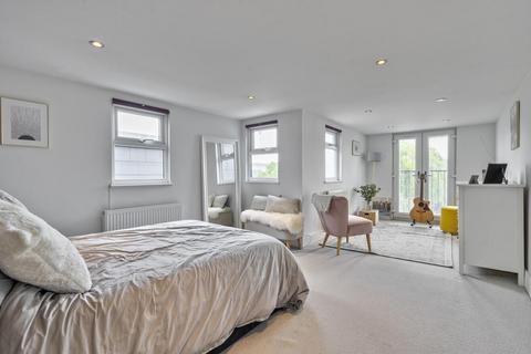 58 Willoughby Road, Kingston Upon Thames, KT2 6LJ