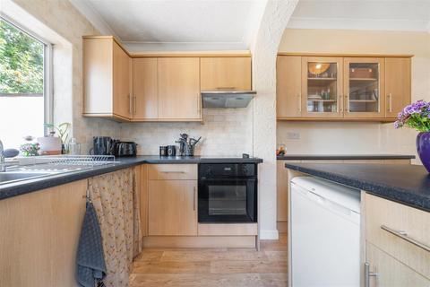 2 bedroom terraced house for sale, Marlow Road, Penge, London, SE20