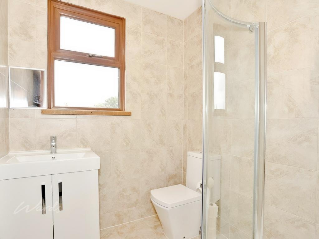 57bf51d7-ensuite