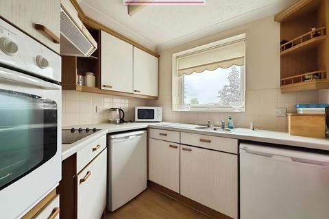 1 bedroom apartment for sale, Kennett Court, Swanley, Kent, BR8