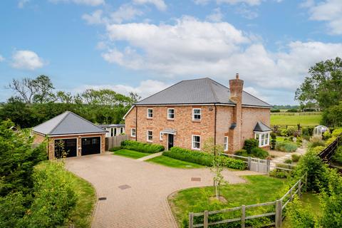 Laurelbank Tillingdown Lane, Woldingham, Caterham, CR3 7JA