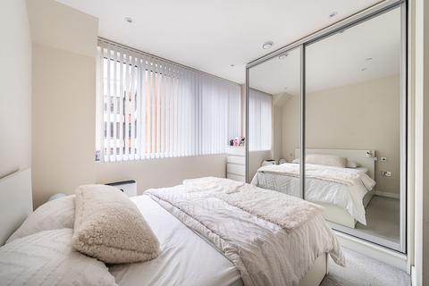 Flat 19, Broadway House, 3 High Street, Bromley, BR1 1AH