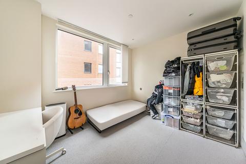 Flat 19, Broadway House, 3 High Street, Bromley, BR1 1AH