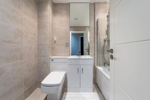 Flat 19, Broadway House, 3 High Street, Bromley, BR1 1AH
