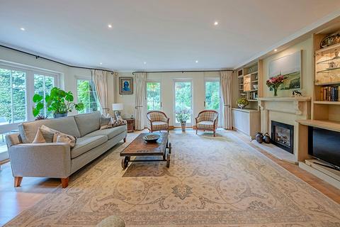 7 Inverforth Close, London, NW3 7EX