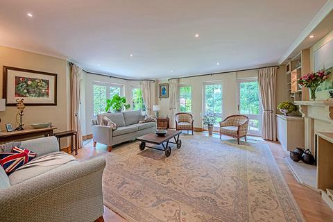 7 Inverforth Close, London, NW3 7EX