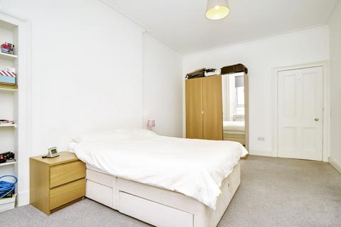 1f2, 9 Dalgety Avenue, Edinburgh, EH7 5UF