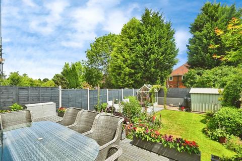 32 Fowler Road, Sutton Coldfield, B75 7LW