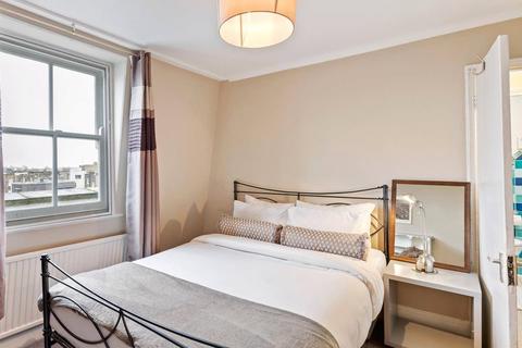3 bedroom flat to rent, Cambridge Gardens, London, W10