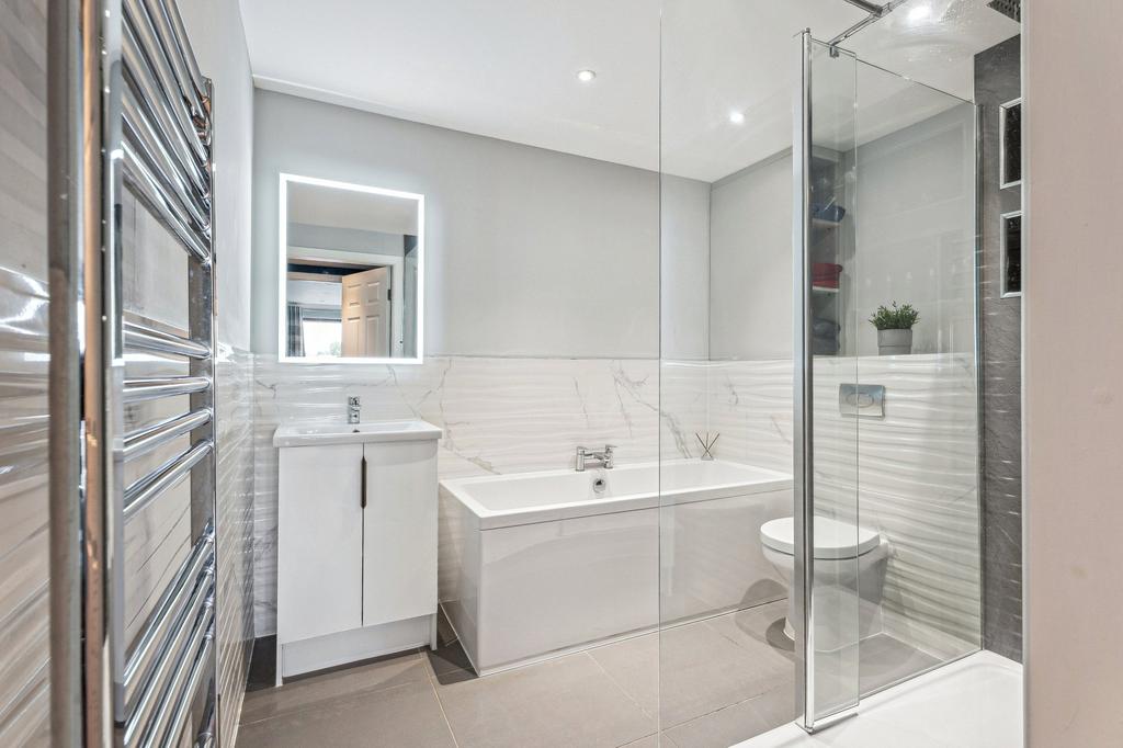 Main Bathroom