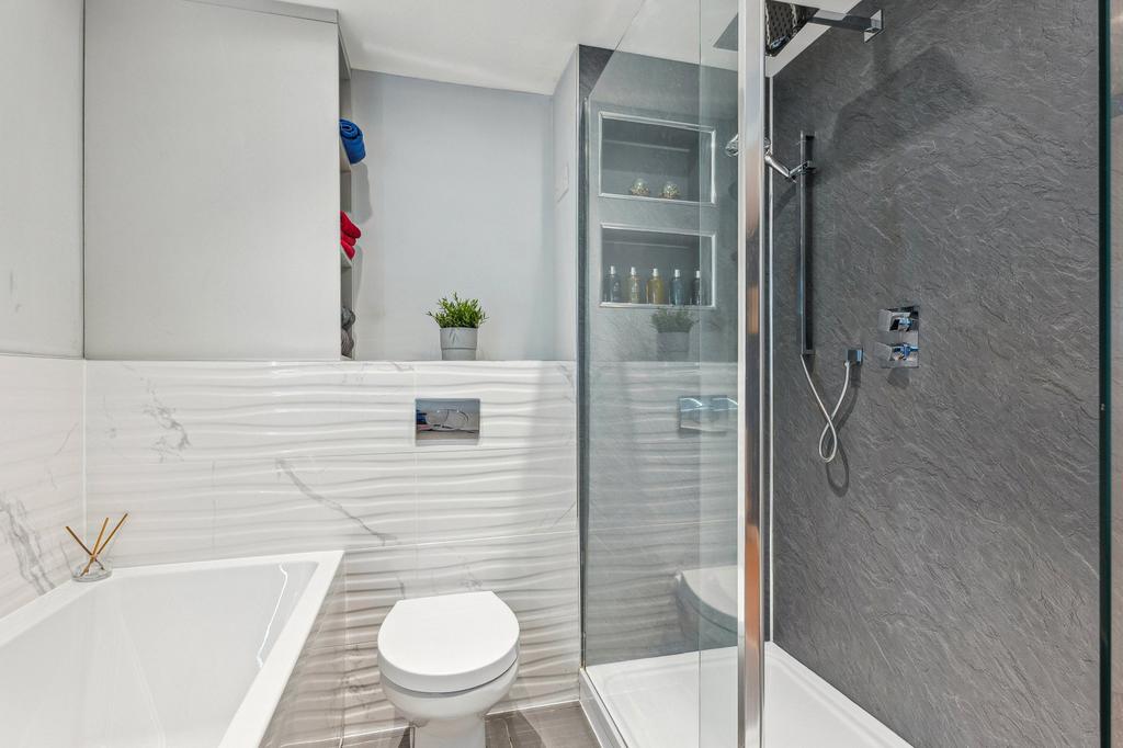 Main Bathroom