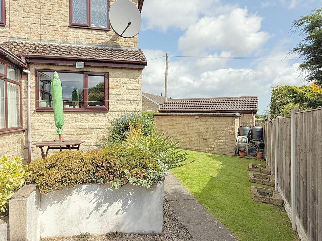Rear/side garden