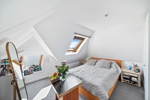 5 bedroom semi-detached house for sale, Grafton Road, Worcester Park KT4