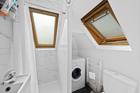 5 bedroom semi-detached house for sale, Grafton Road, Worcester Park KT4