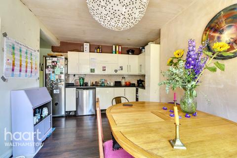 156 Sturge Avenue, London, E17 4LE
