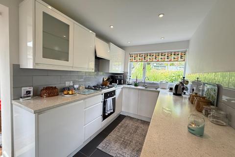 2 bedroom detached bungalow for sale, Glynfield Rise, Ebley, Stroud