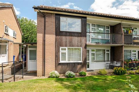 9 Claire Gardens, Stanmore, HA7 4EH