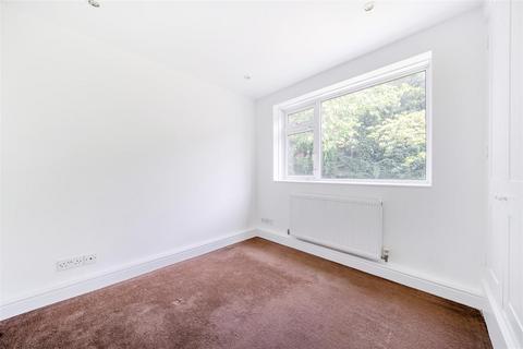 9 Claire Gardens, Stanmore, HA7 4EH