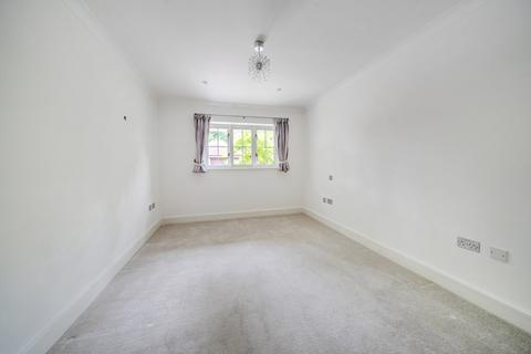 2 bedroom flat for sale, Waverley Lane, Farnham, Surrey, GU9