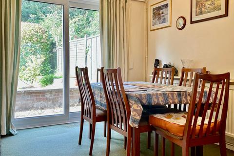53 Bishopstone, Bradville, Milton Keynes, MK13 7DG