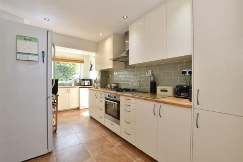 19 Bromfords Close, Wickford, SS12 0PN