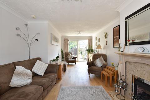 19 Bromfords Close, Wickford, SS12 0PN