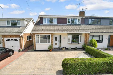 19 Bromfords Close, Wickford, SS12 0PN