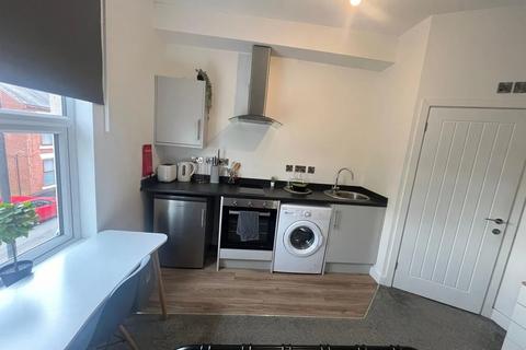 1 bedroom in a house share to rent, Peet Street, Derby DE22