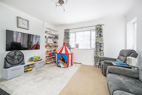 2 bedroom apartment for sale, Warwick Lodge, Mill Lane, London NW2