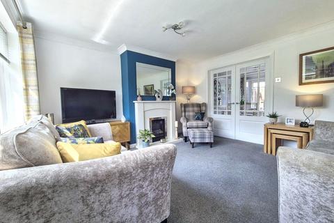 3 bedroom semi-detached house for sale, Regent Road, Jarrow, Tyne and Wear, NE32 5XG
