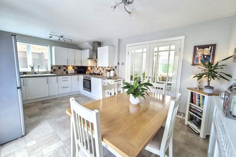 3 bedroom semi-detached house for sale, Regent Road, Jarrow, Tyne and Wear, NE32 5XG
