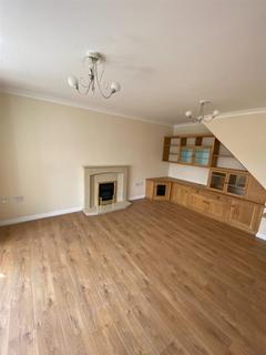 4 bedroom detached house to rent, Roe Deer Green, Newport