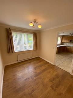 4 bedroom detached house to rent, Roe Deer Green, Newport