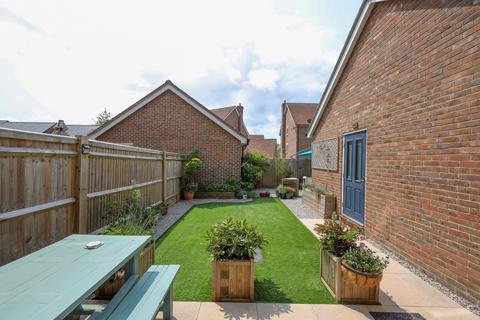 undefined, Curf Way, Burgess Hill, RH15